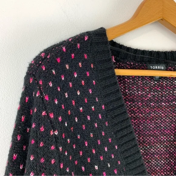 Torrid Cardigan Drop Shoulder V-Neck Button Front Sweater With Hearts Size 5X - Picture 8 of 15